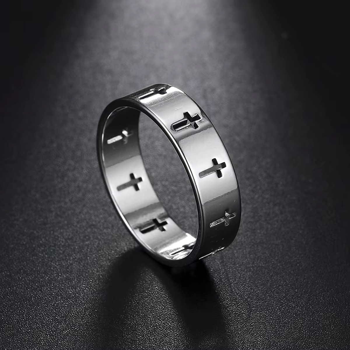 Gothic Kreuz Ring aus Edelstahl